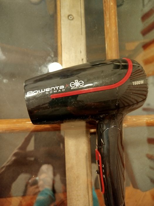 Secador de Cabelo Rowenta dobrável