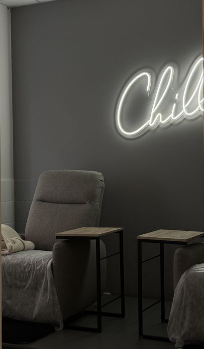 Здається в оренду місце для майстра манікюра/педикюра