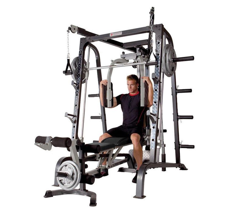 Maquina Estacao multiusos de treino