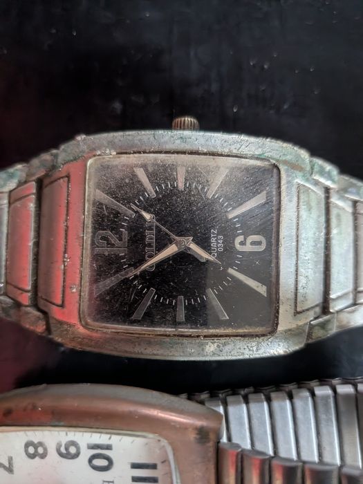 Годинники наручні  б/у