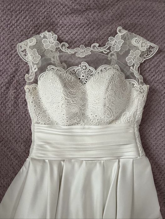 Весільна сукня плаття
