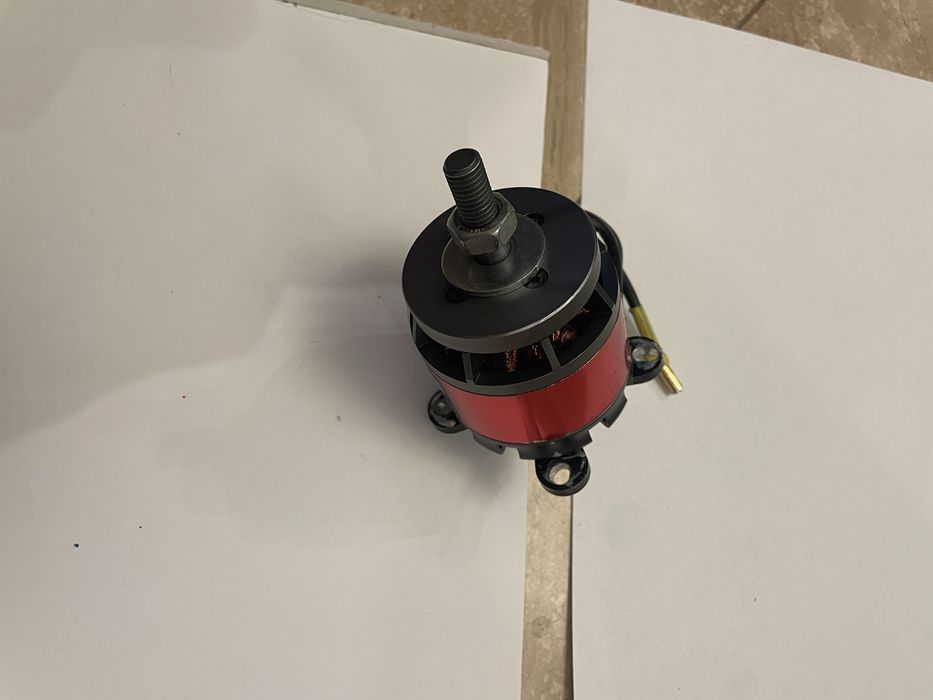 Sprzedam Silnik RC EMAX GT5325/11 samolot szybowiec nitro