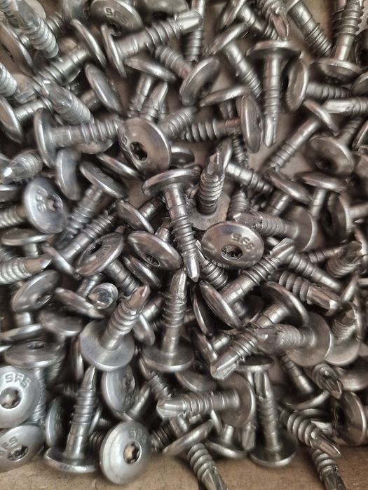 Parafusos inox autoperfurantes