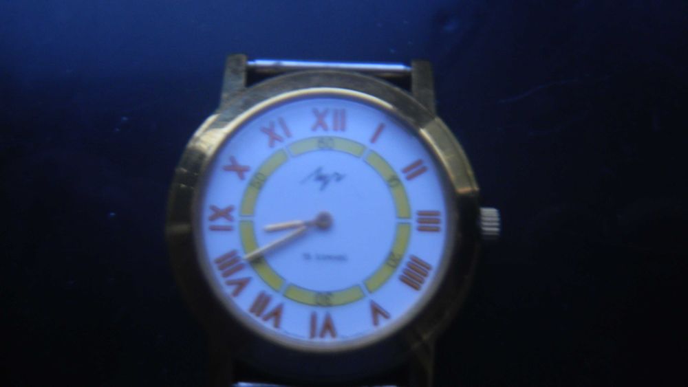 часы ЛУЧ и SECONDA кварц