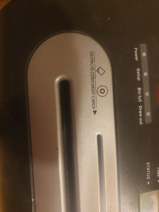 Duża Niszczarka Alligator 815 CV Plus do dokumentów kart i CD