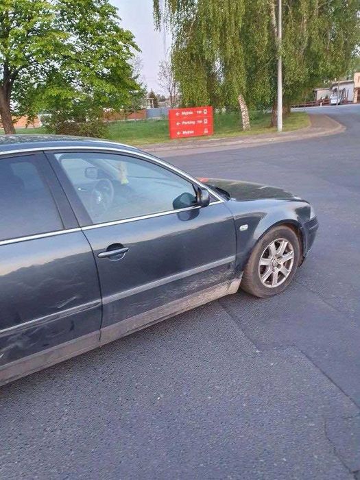 Volkswagen Passat B5 FL 2.0 benzyna manual sedan grafit LC7U na części