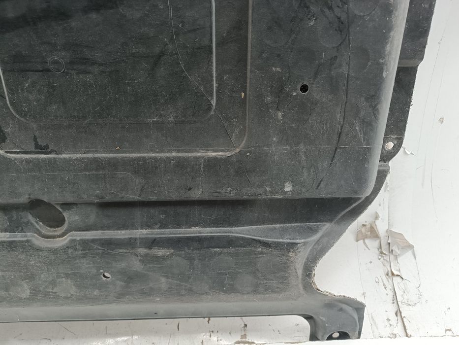 Proteção inferior de carroçaria - MERCEDES-BENZ C-CLASS (W204) | 07 - 15