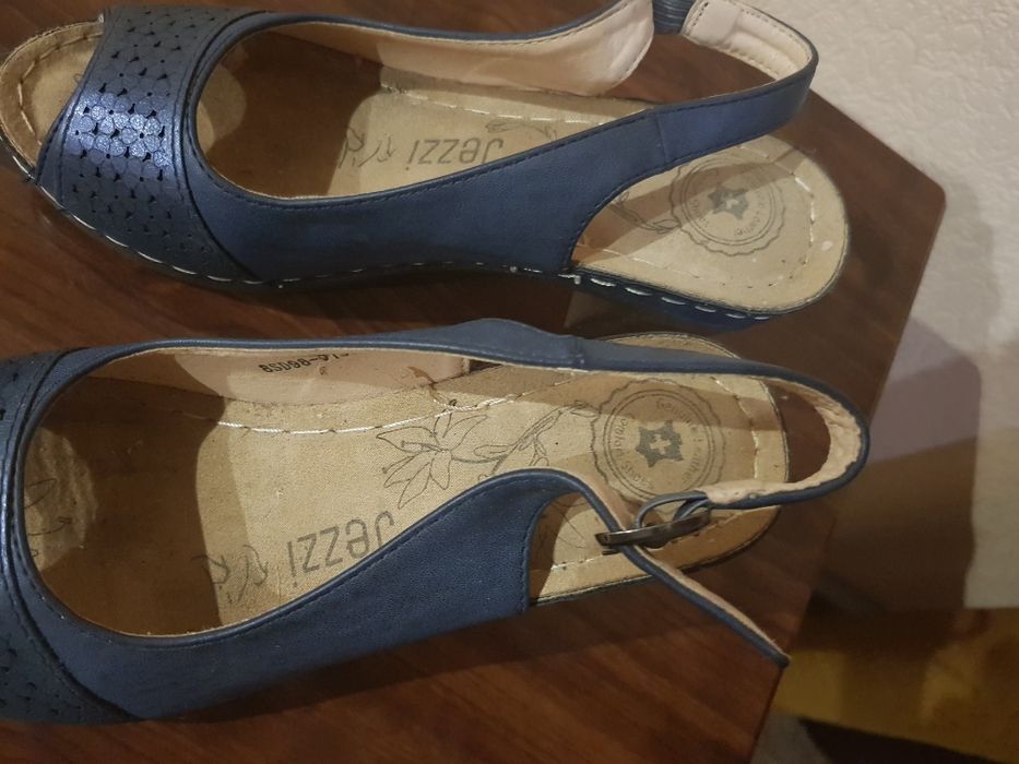 босоножки Jezzi:
