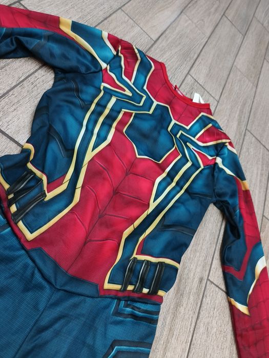 Strój Spiderman-a Spiderman Marvel Avengers roz. 6-8 lat (116-128 cm)