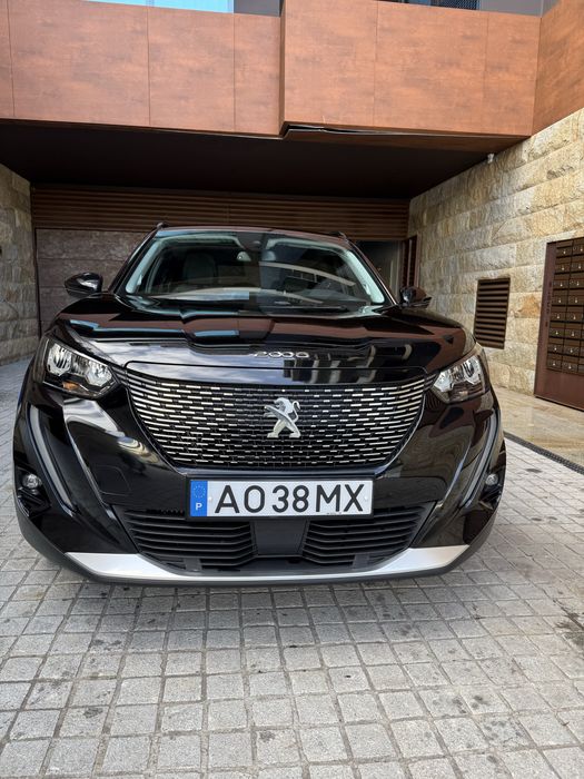 Peugeot 2008 1.2 PureTech 100 cv – 2022 – 92 000 km – DISTRIBUIÇÃO NOVA + EMBRAIAGEM NOVA