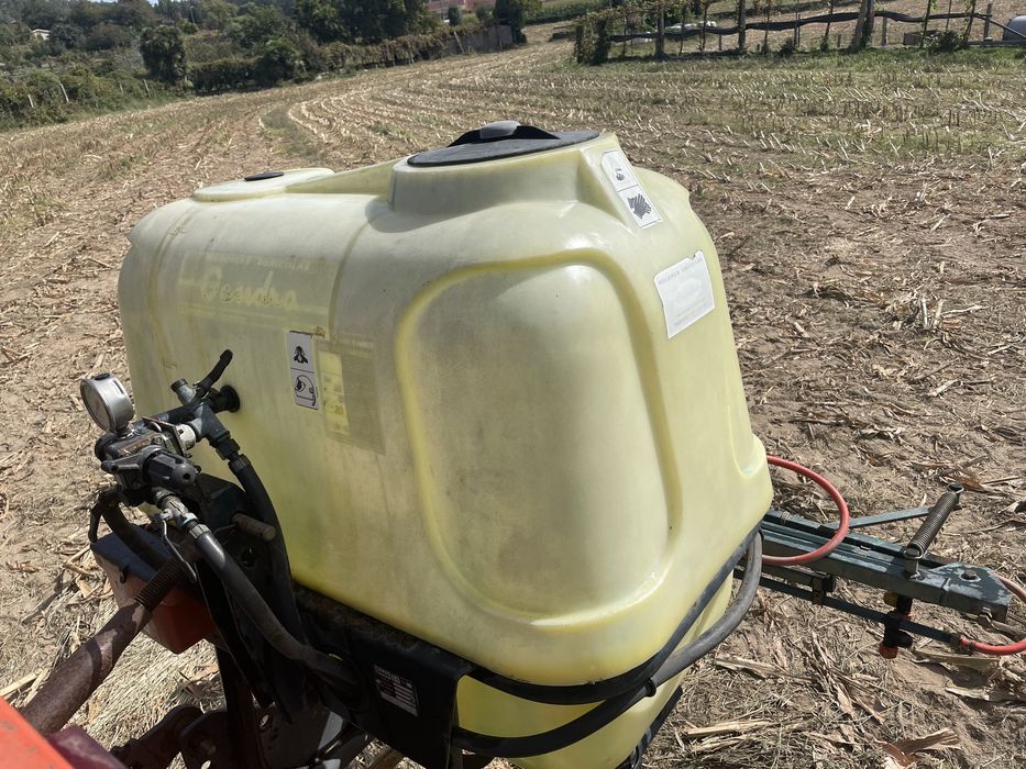 Pulverizador 400lt Tomix