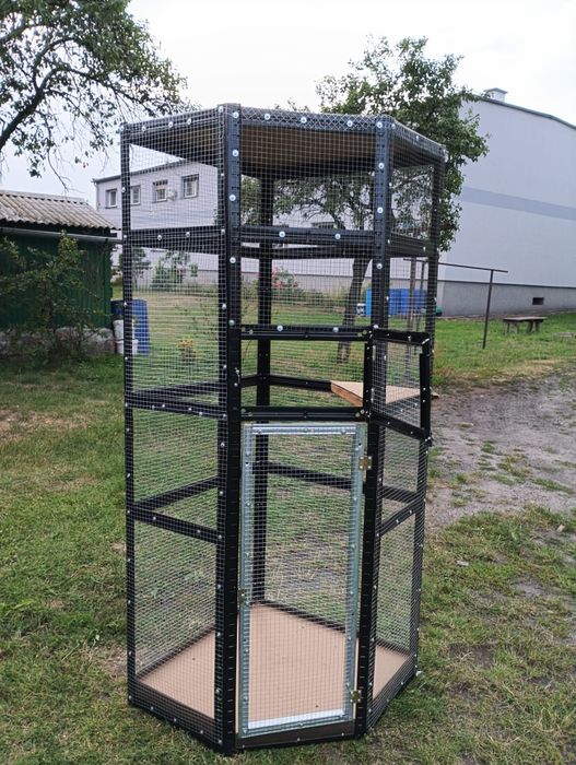 Sprzedam woljere, klatkę na wiewiórki    lub ptaki  ,Wymiary 180/70/40  narożna