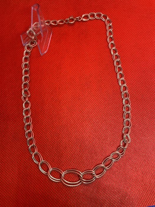 Volta em prata com elos duplos, em caixa