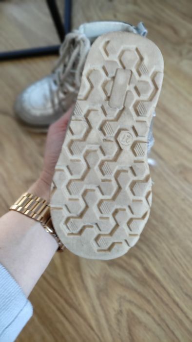 Buty botki rozmiar 27 złote