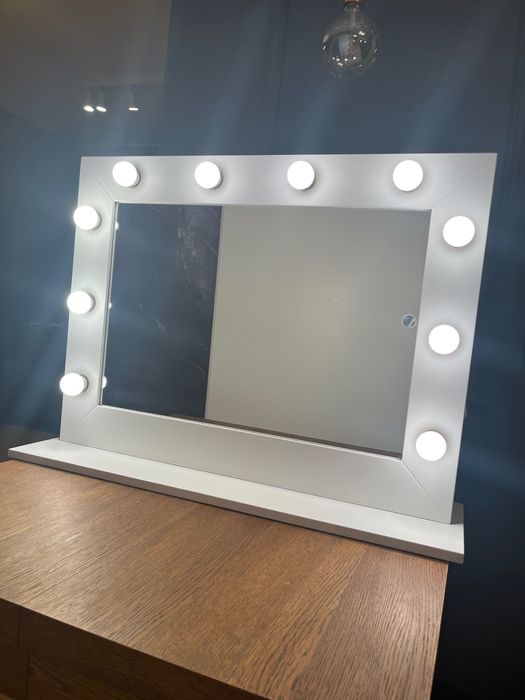 Lustro do makijażu SOLED, 10 żarówek LED, podświetlane