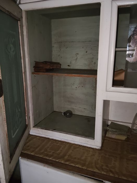 Kultowy kredens kuchenny PRL / Byfyj – retro, do renowacji