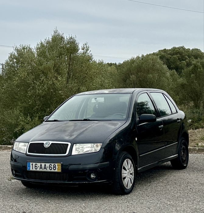 Skoda Fabia 1.2. HTP 75 Mil quilómetros