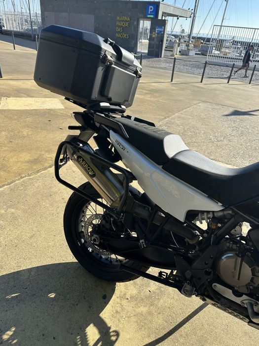 Husqvarna norden 901 Expedition