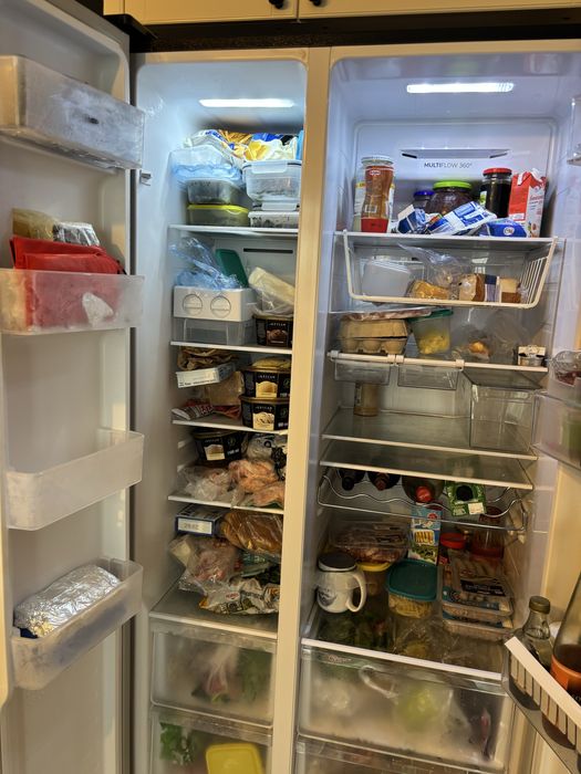 Lodówka side by side noFrost czarna kostkarka inverter gorenje