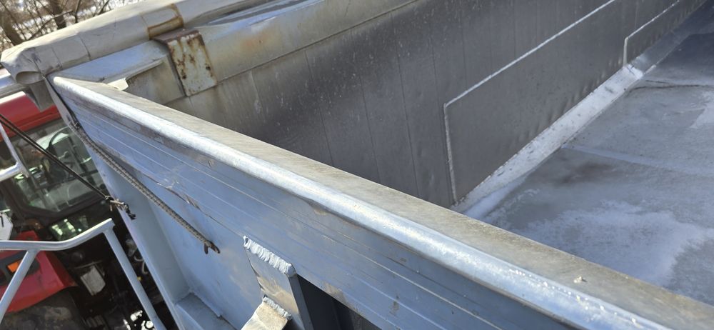 Продам полуприцеп  самосвал  на 30 кубов идеальное состояние