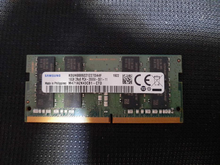 RAM 16GB 2Rx8 PC4 2666V retirada de portátil, testada