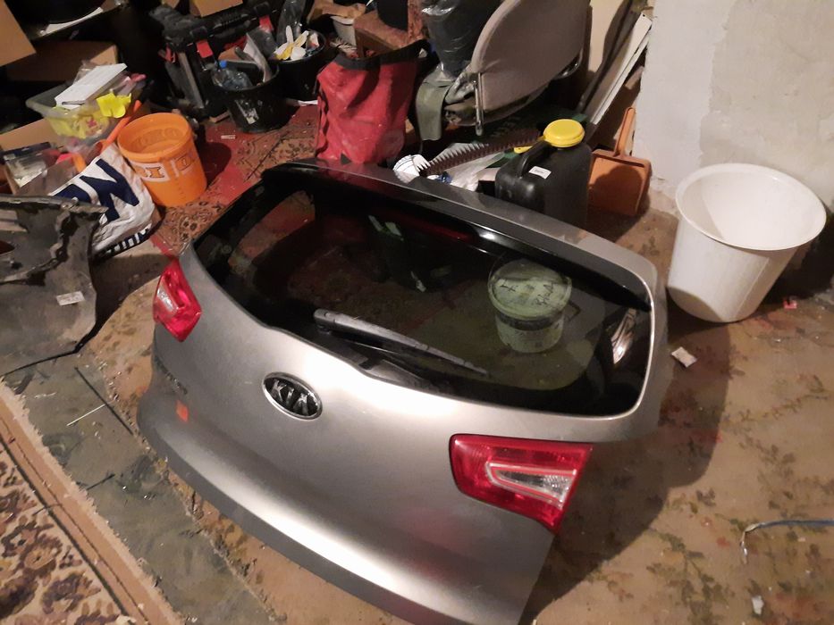 Klapa kia sportage 3 kolor a3