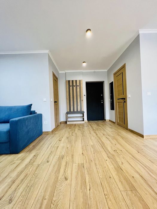 Подобово!2-х кімнатна квартира . Центр.вул. Коновальця 37