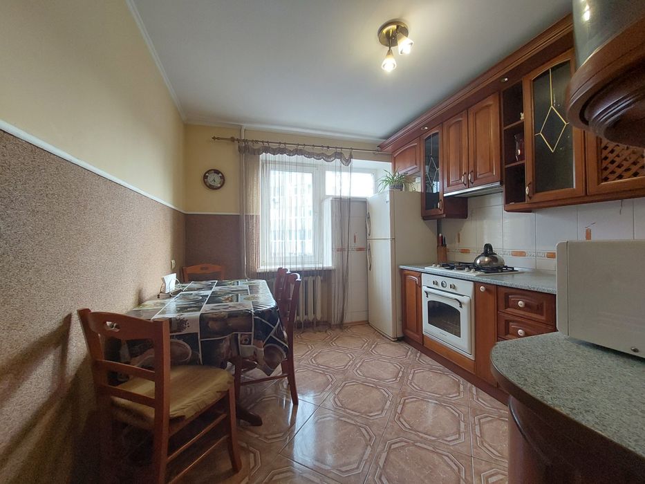 3кім Порт-Сіті для 6-8 чол