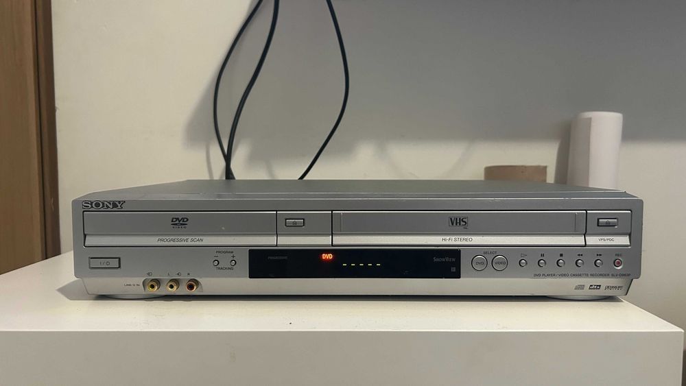 Magnetowid sony slv-D983P DVD combo z pilotem