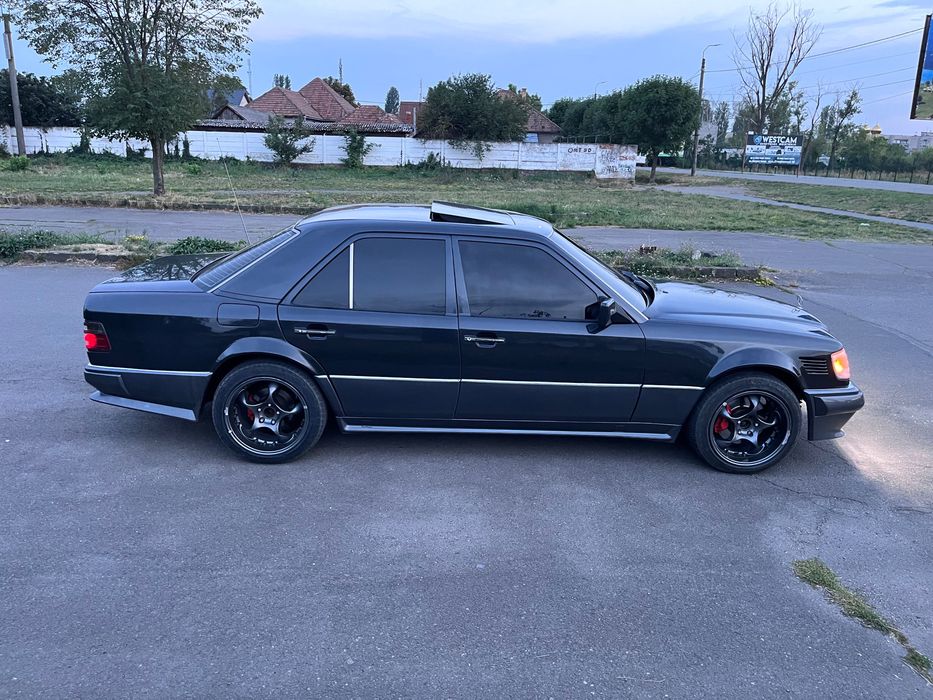 Продам мерседес w124