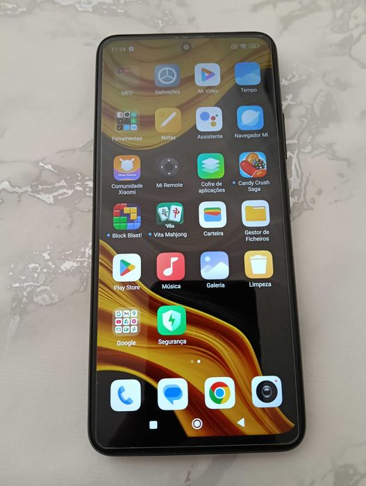 Selling in pristine, like-new condition64284473670658123