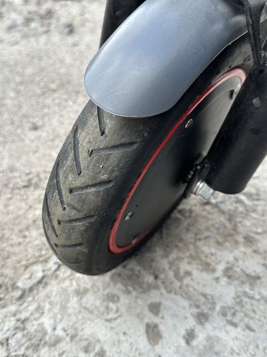 Продам електросамокат Xiaomi Umi