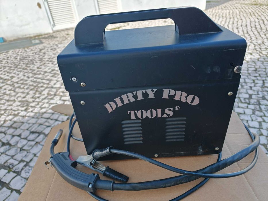 Máquina de soldar como nova