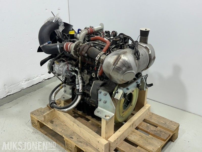 Silnik Perkins 904J-E28T do koparki Wacker Neuson ET90