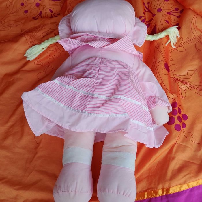 Boneca grande cor de rosa
