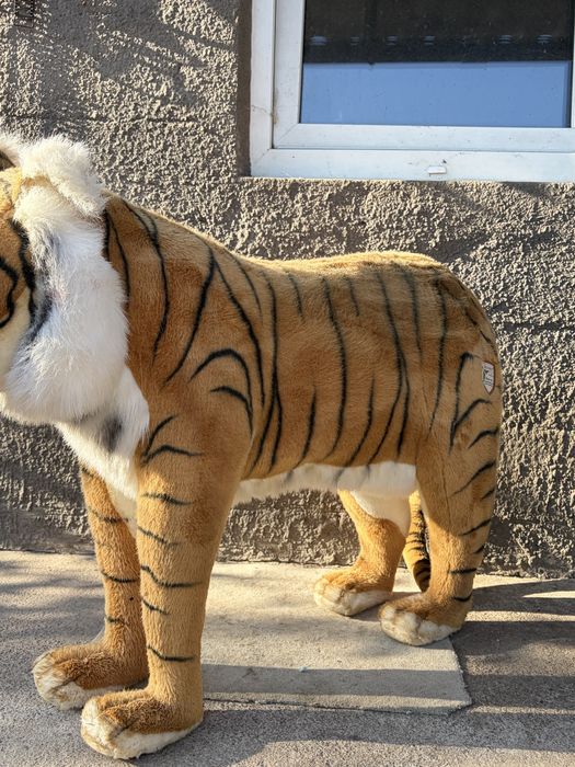 Великий реалістичний тигр Hansa