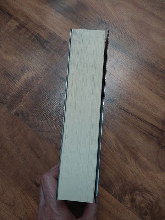 Berło Światła. Kroniki Atlantydy, Marah Woolf