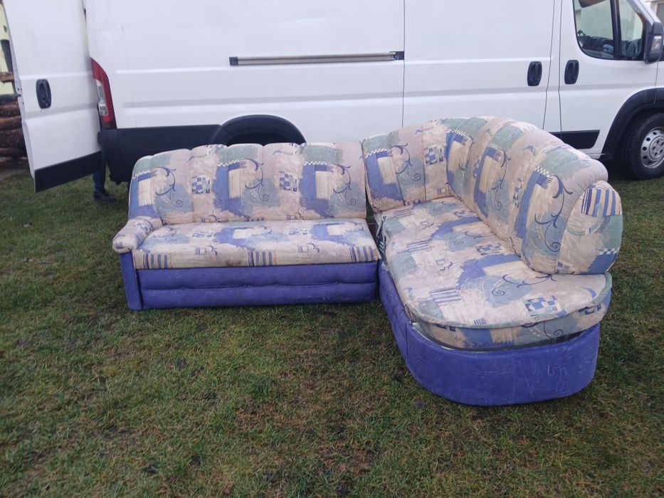 Duży narożnik 250x210 z funkcją spania i pojemnikiem na posciel