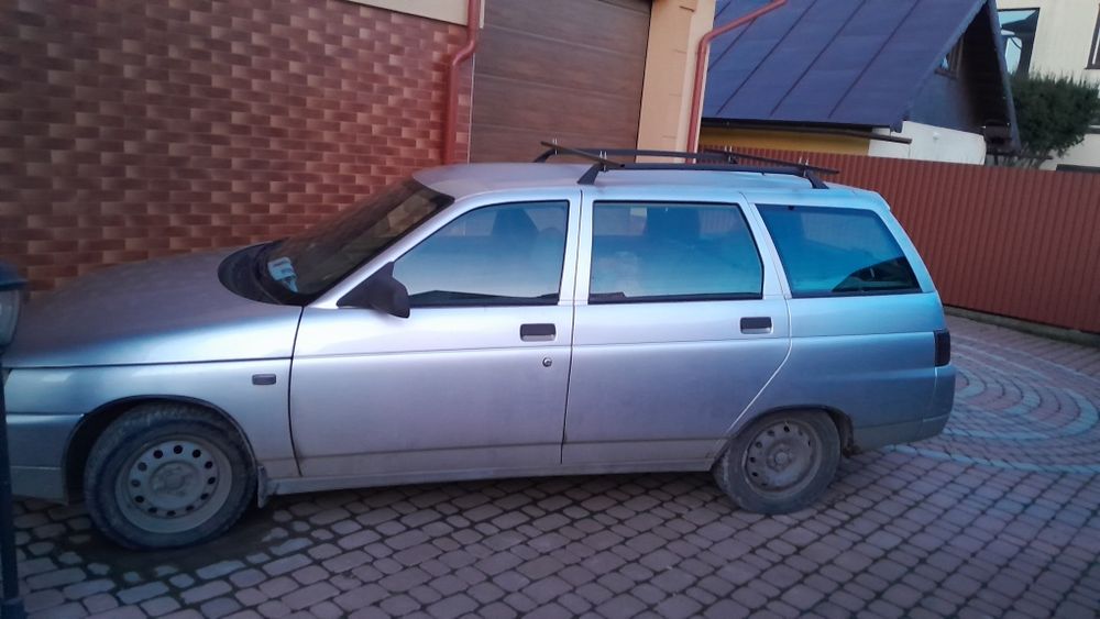 Автомобіль ВАЗ 2111