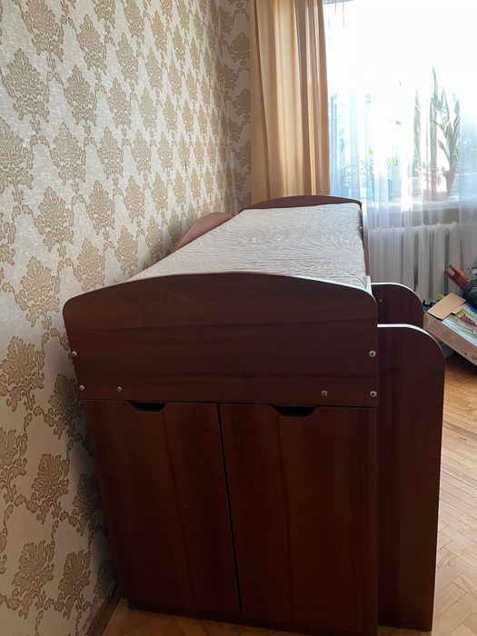 Дитяче Ліжко-гірка