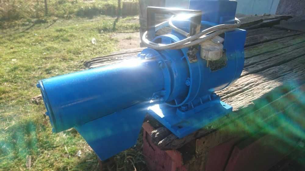 Кукурузолущилка електрическая