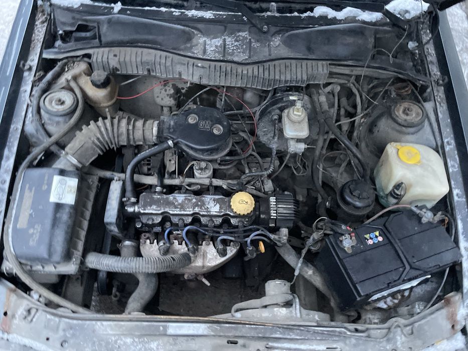 Прдам опель вектра А 1.6 бензин