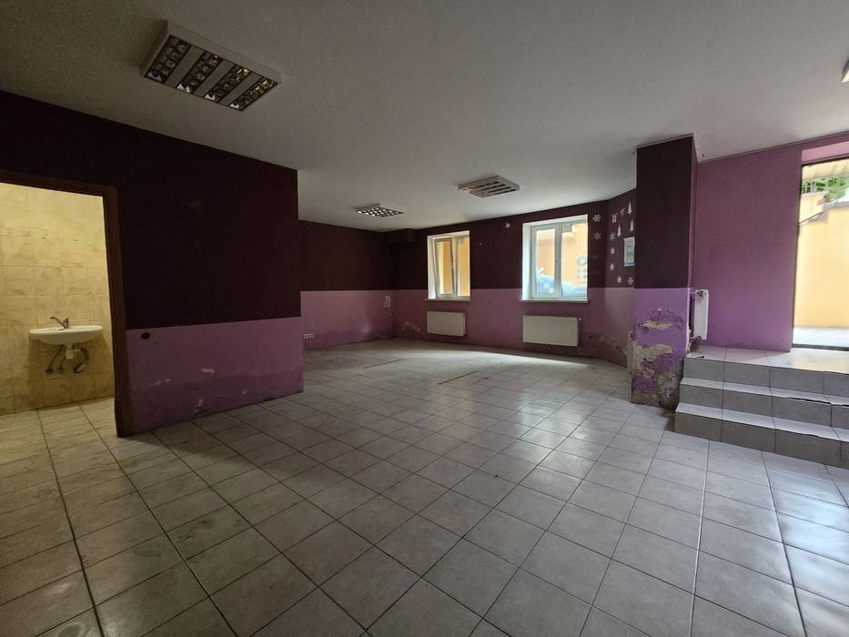 Без% Продажа 95м2 цоколь, біля Фонтану ЖК София, газовое опалення, вул. Миру 40