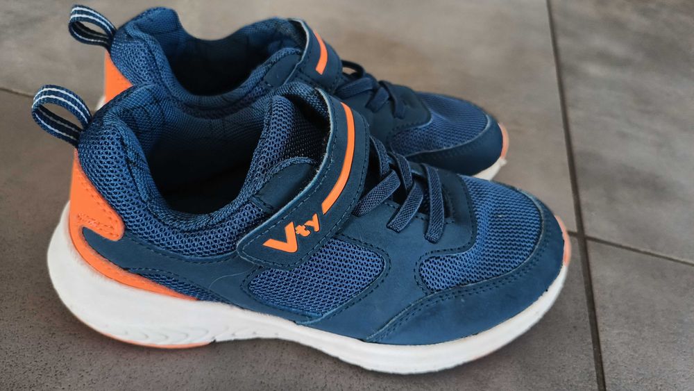 Buty sportowe rozmiar 31