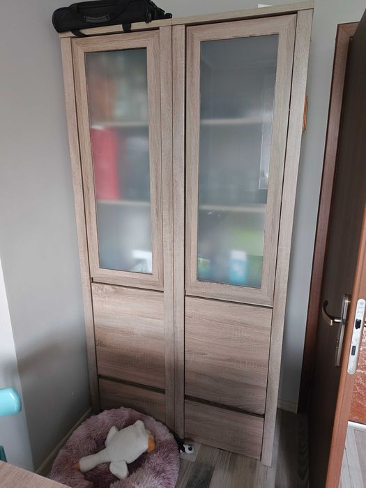 Słupki szafki meble do salonu