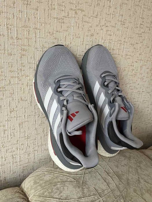 Оригинальные кроссовки Adidas