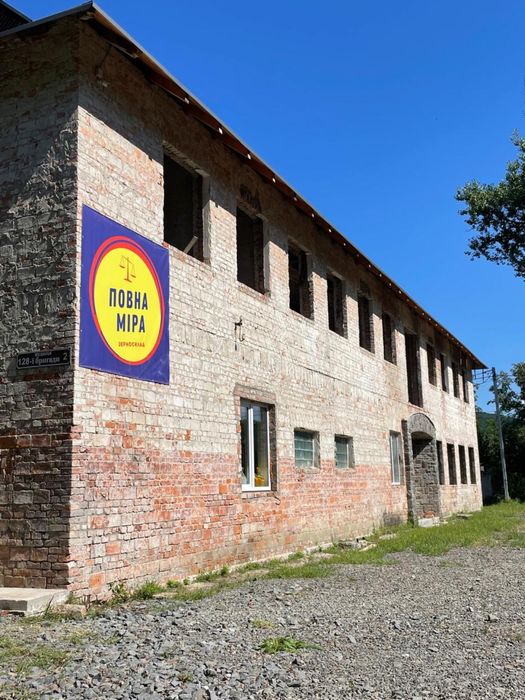 Комерційне приміщення продаж оренда м. Перечин