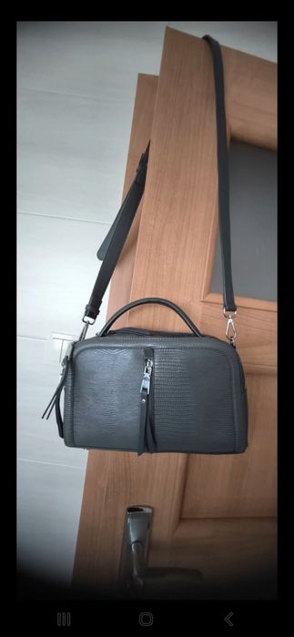 Torebka szara kuferek listonoszka Reserved