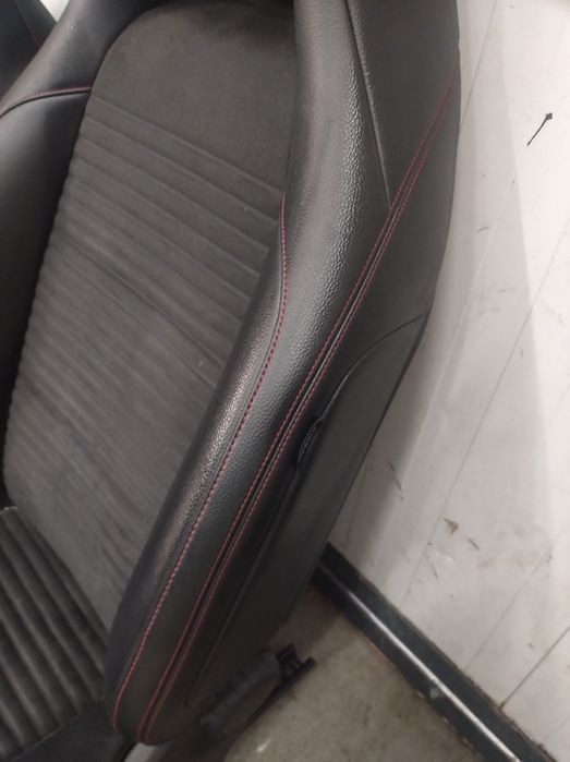 Fotel kanapa boczki Mercedes CLA W177 Sedan