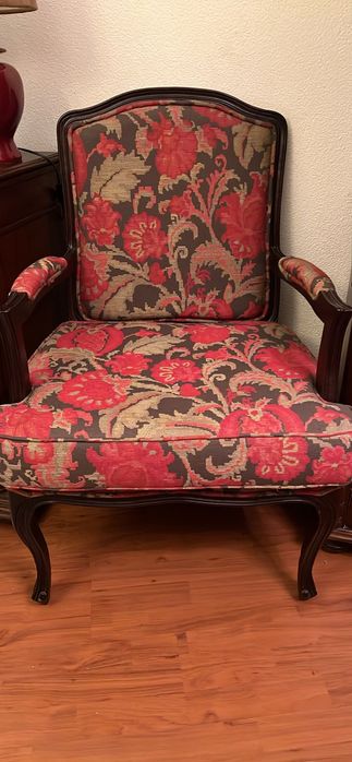 Cadeirões como novos